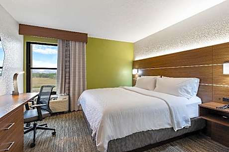 1 King Bed Standard