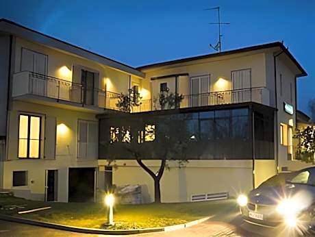 Triple - 1 Double Bed + 1 Single Bed