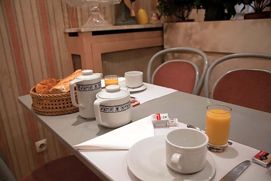 Hôtel des Pyrénées - Entre Bastille et Nation