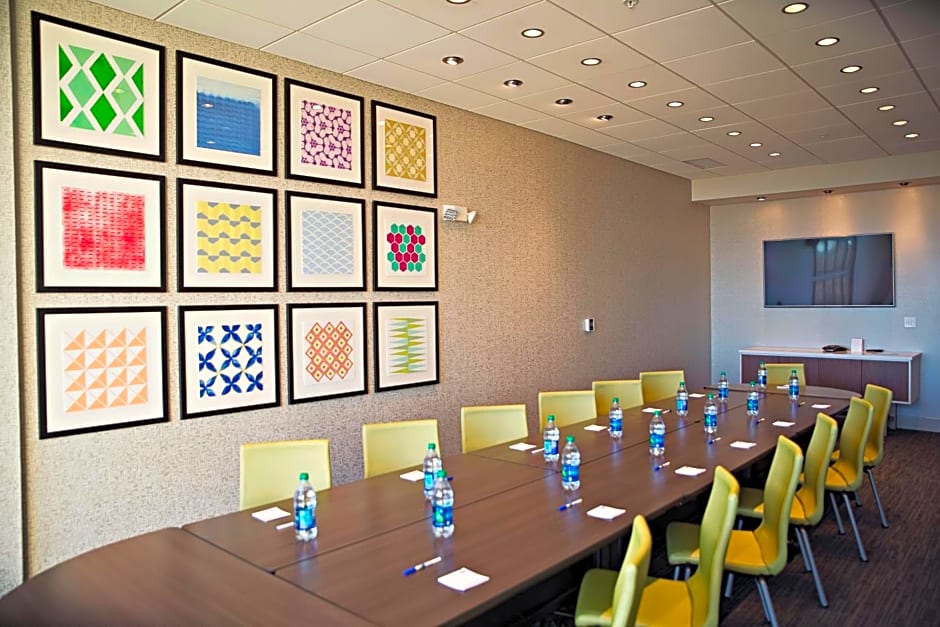 Holiday Inn Express & Suites - Rantoul, an IHG Hotel