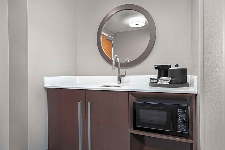 Hampton Inn By Hilton & Suites Atl-Six Flags