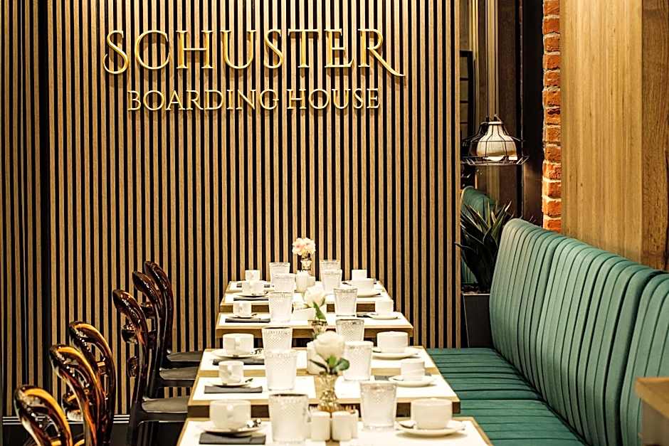 SCHUSTER Boarding House