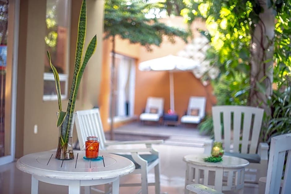 Htl & Villas Comala, alberca , parking, centricas, Petfriendly