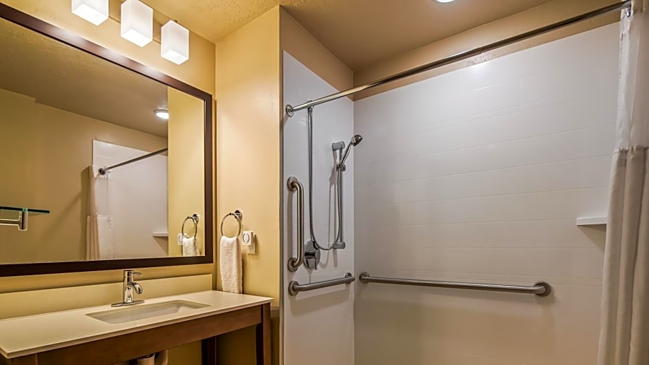 Best Western Plus Zion Canyon Inn & Suites