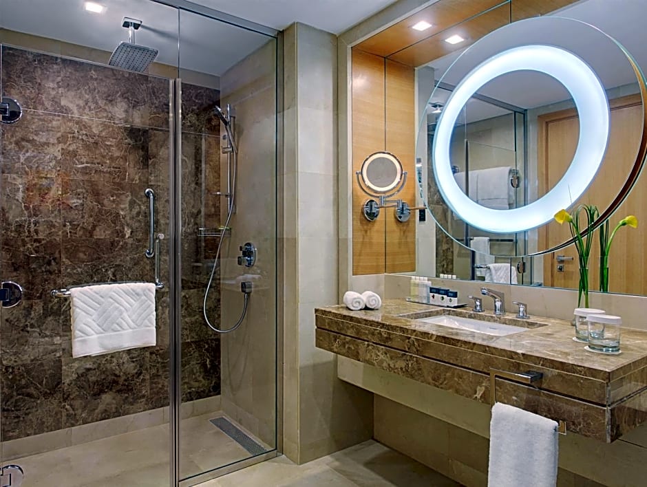 DoubleTree By Hilton Riyadh - Al Muroj Business Gate