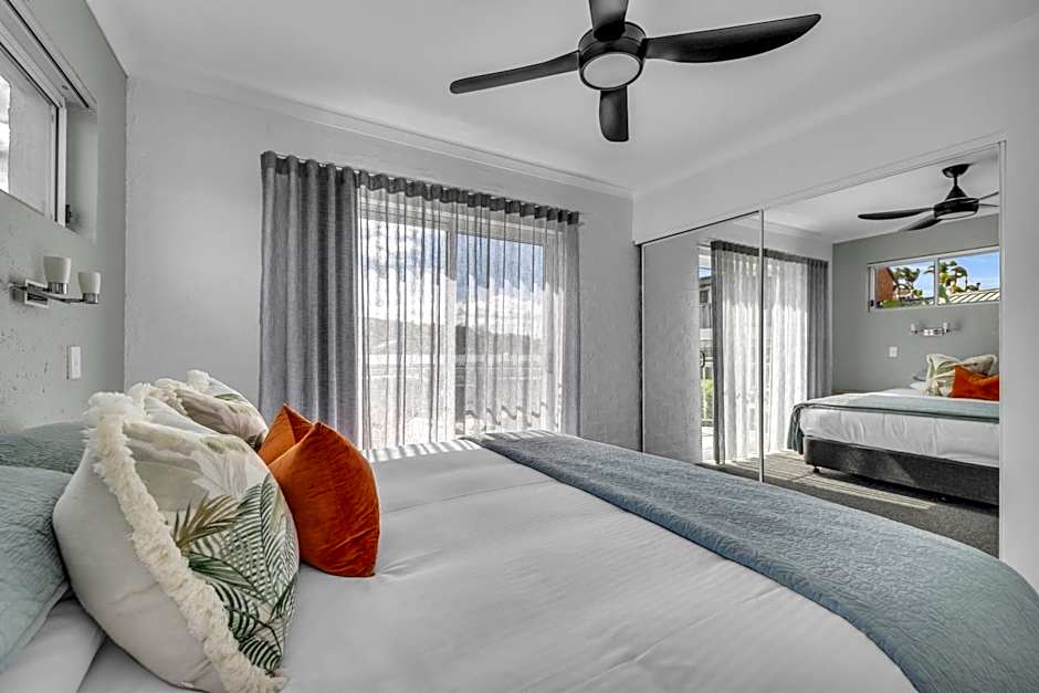 The Palms Apartments