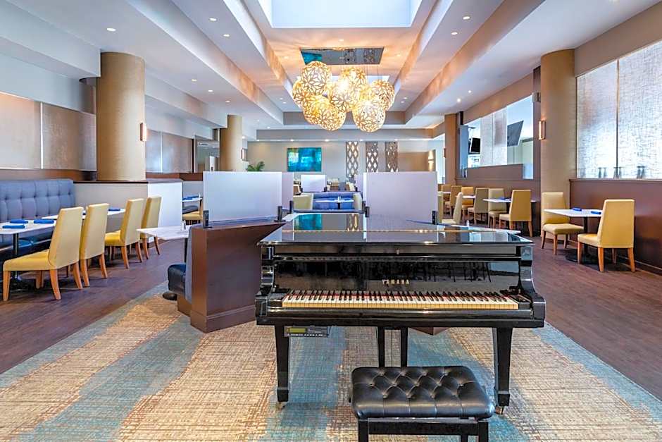Crowne Plaza Los Angeles Harbor Hotel By IHG