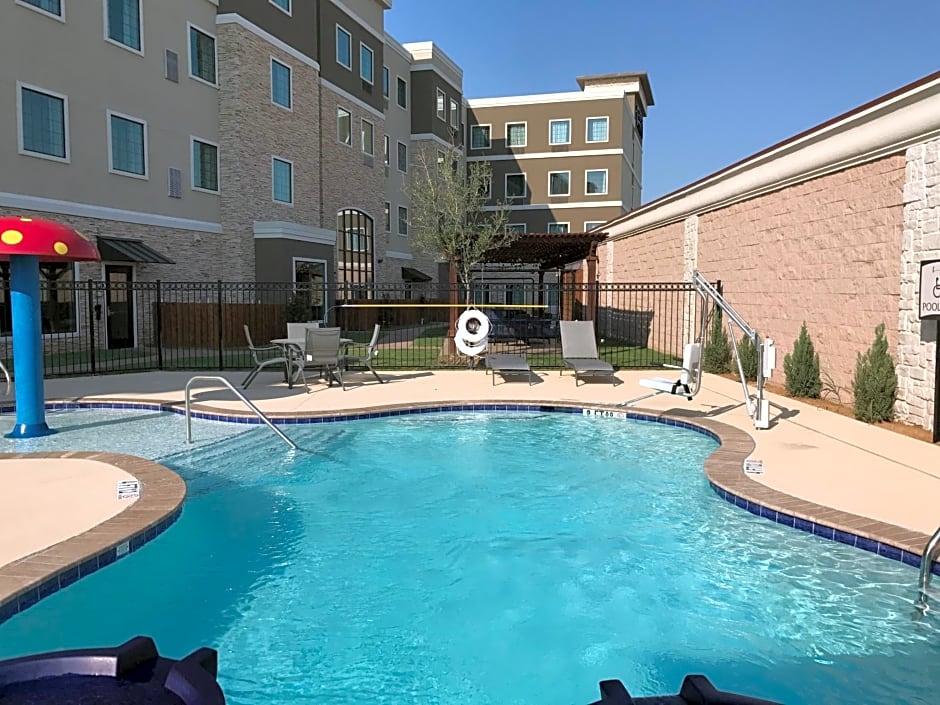 Staybridge Suites Plano - The Colony