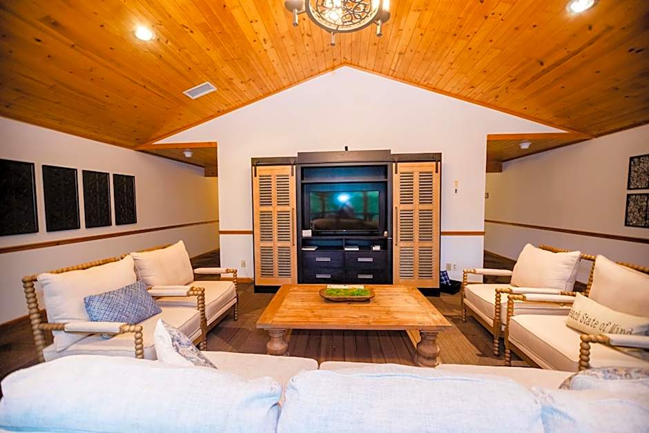 Sylvan Valley Lodge and Cellars