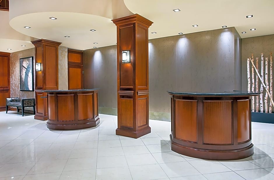 Crowne Plaza Knoxville Downtown University by IHG