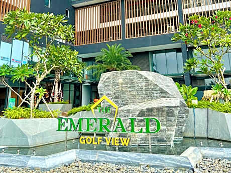 The Emerald Golf View Luxury Apartment