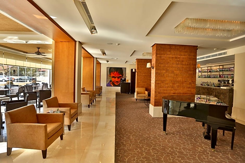 Alqasr Metropole Hotel