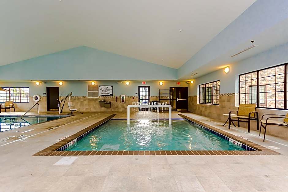 Staybridge Suites Grand Forks By IHG