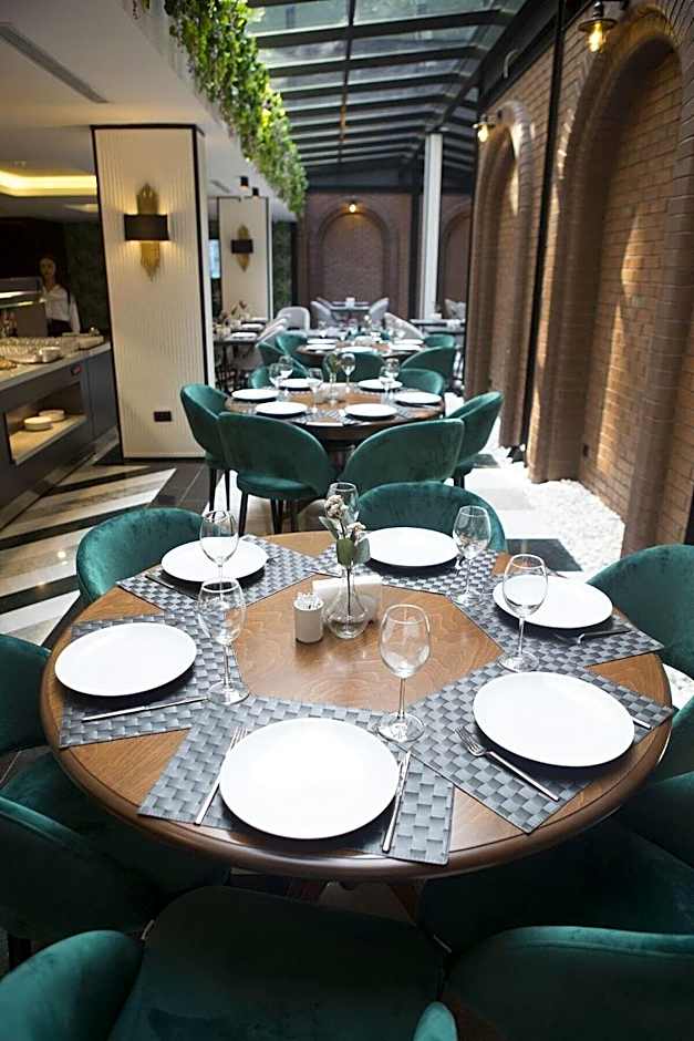 Emen'S Otel