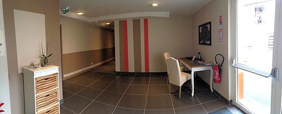 LOGIS Hotel Restaurant Auberge Du Cheval Blanc