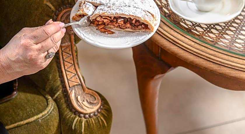 Shtarkman Erna Hotel