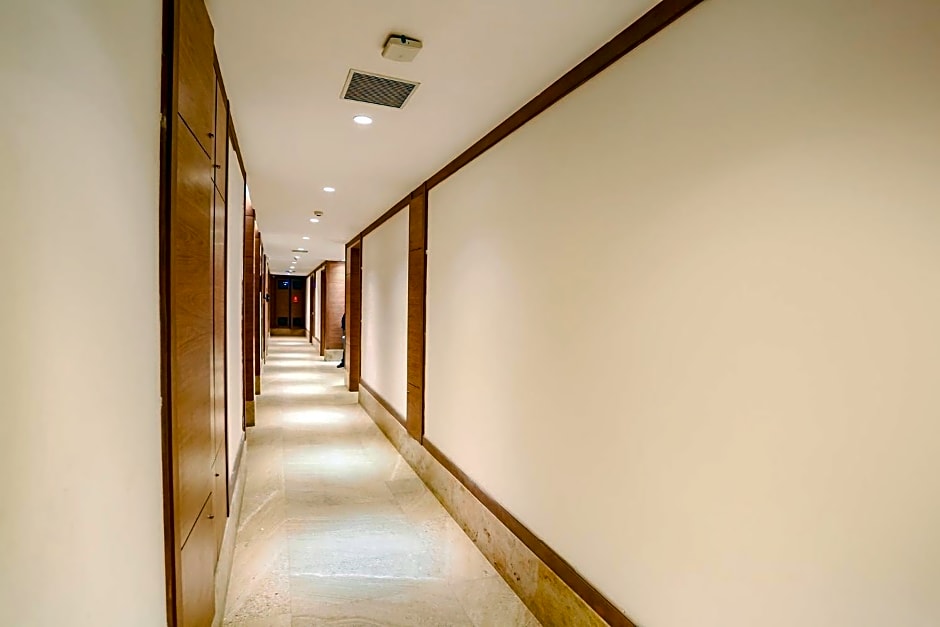 FabHotel F9 Chattarpur