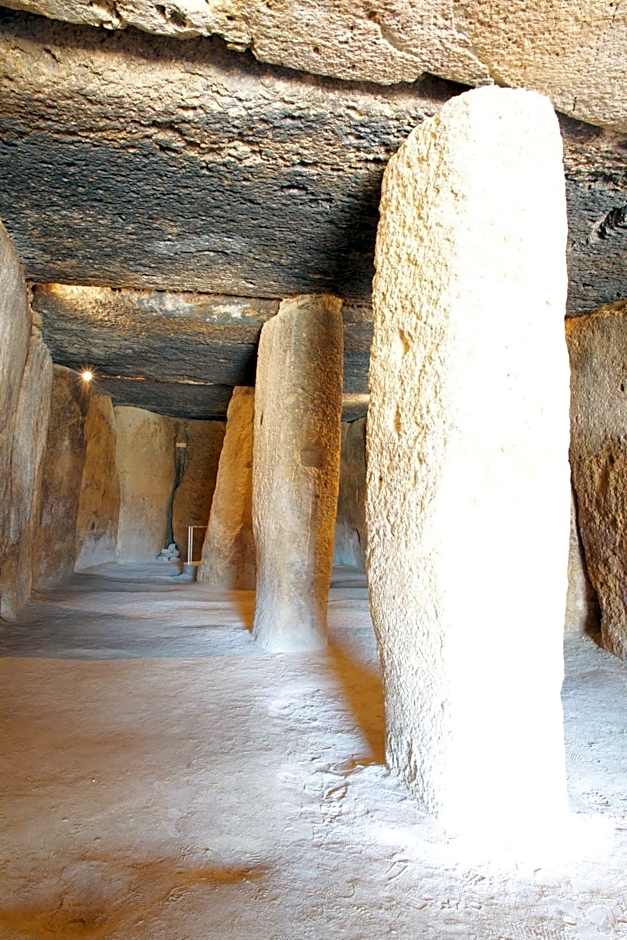 Los Dólmenes