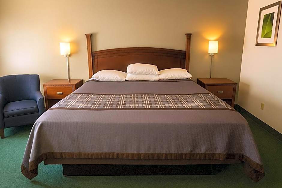 Royal Inn & Suites Milaca