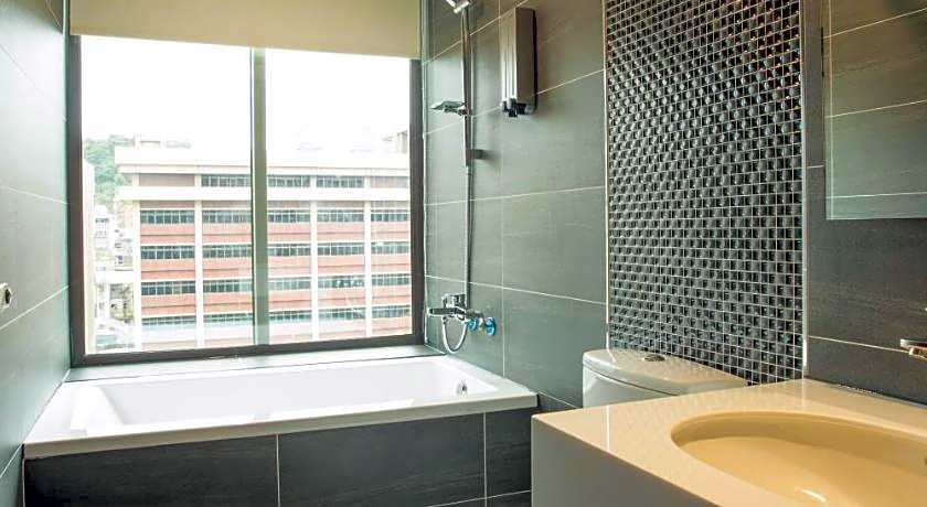 Just Live Inn - Keelung