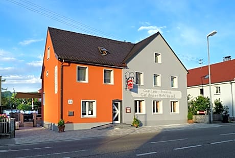 Goldener Schlüssel mit Gästehaus Sina