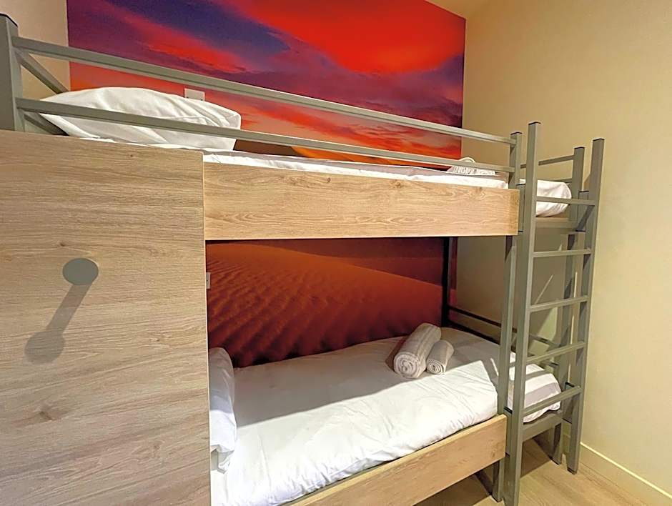 Hex Wildlife Hotel at Yorkshire Wildlife Park