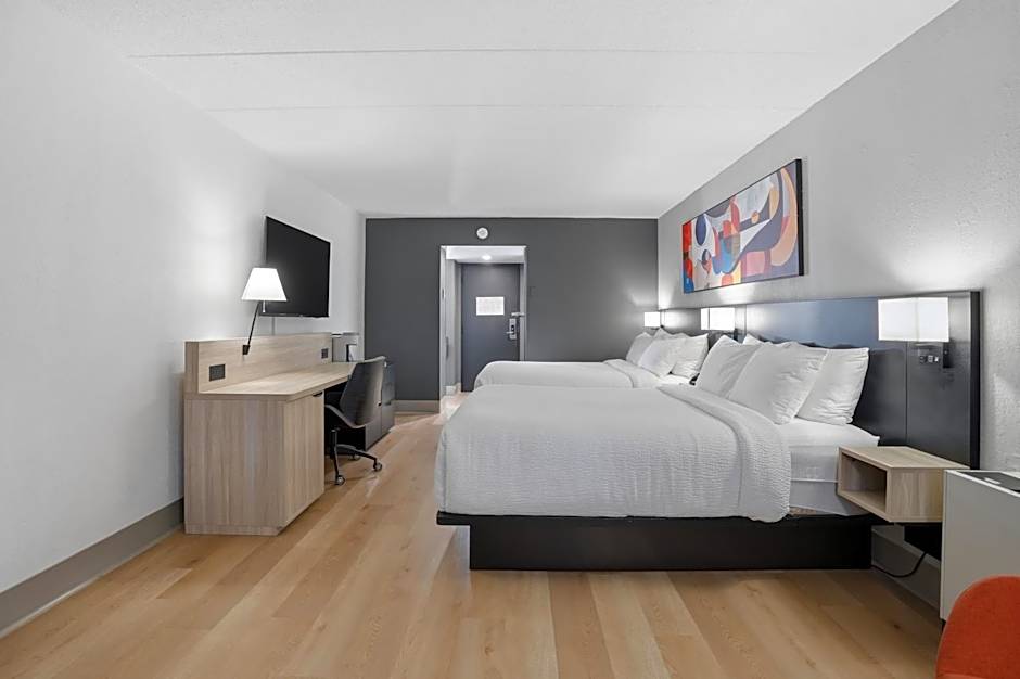 Seven Oaks Hotel Regina, SureStay Collection by Best Western