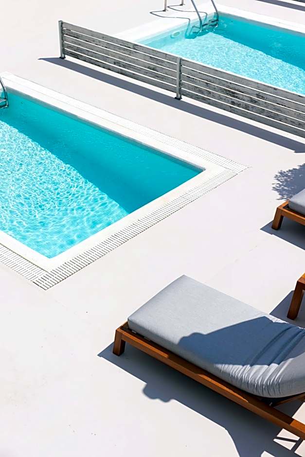 Astro Palace Hotel & Suites