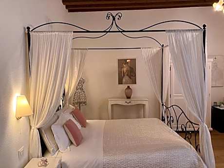 Residenza Corte Antica B&B