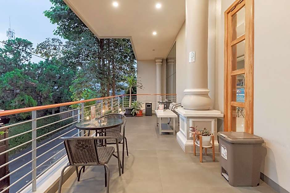 Urbanview Darmo Residence Bandung