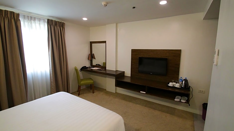 Top Star Hotel