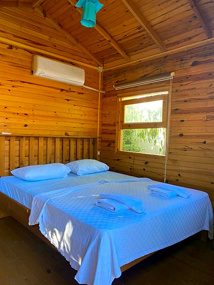 Naz Beach Bungalow Hotel in Antalya