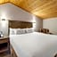 The Rundlestone Lodge
