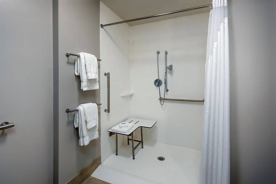 Holiday Inn Express & Suites West Plains Southwest By IHG