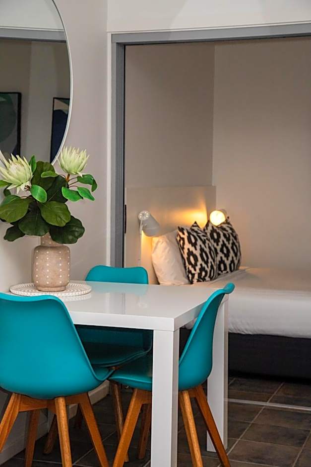 Lennox Holiday Apartments