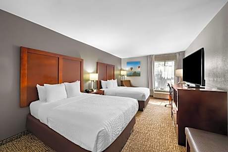 Double Room with Two Double Beds - Non-Smoking