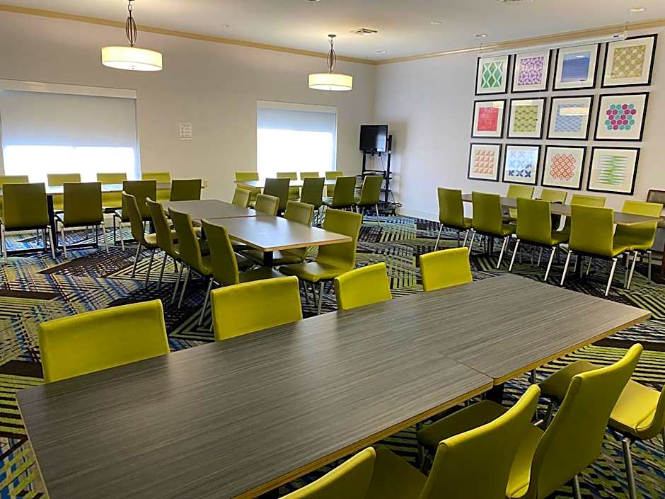 Holiday Inn Express Indianapolis North-Carmel By IHG