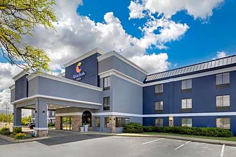Comfort Inn Bourbonnais Near I-57