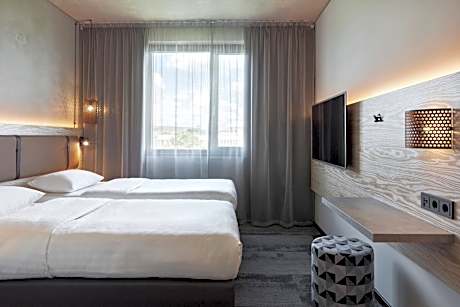 Moxy Twin Sleeper, Guest room, 2 Twin/Single Bed(s)