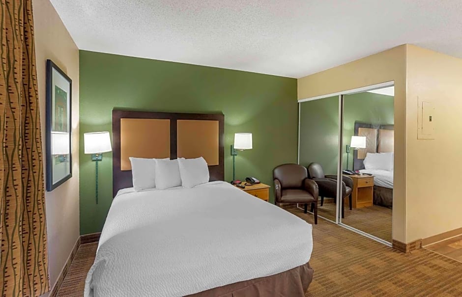 Extended Stay America Suites - Philadelphia - Horsham - Dresher Rd.