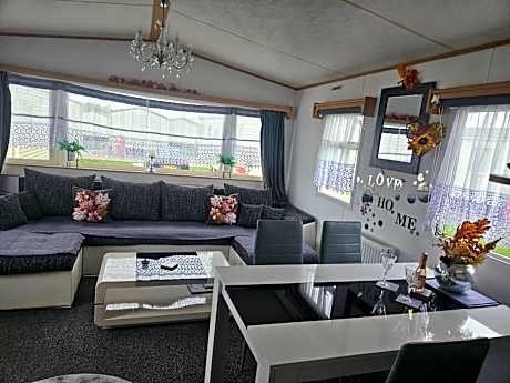 Colorado Caravan Hire at Skipsea Sands Holiday Park