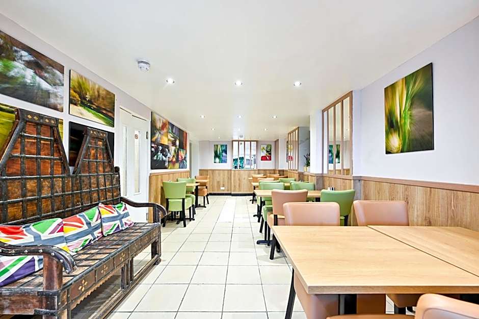 City London Hotel