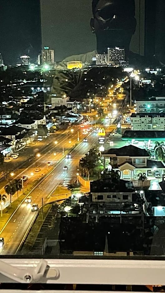 PINTARMAN SERVICE APRTMENT @ THE STIRLING SUITES