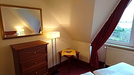 Apartment (2 Adults + 2 Children)