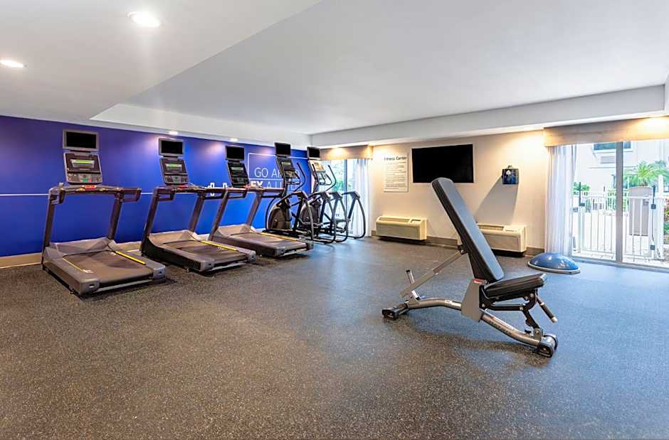 Holiday Inn Express Hotel Clearwater East - ICOT Center By IHG