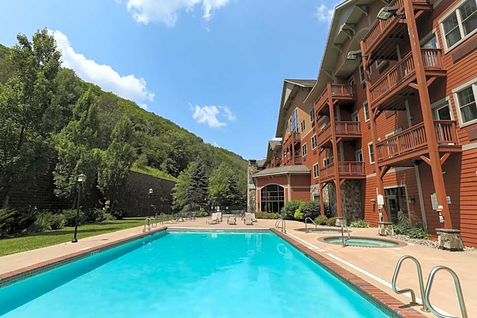 Kaatskill Mountain Club and Condos by Hunter Mountain