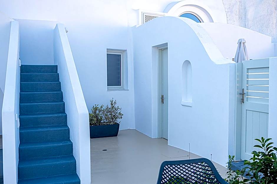 Santoterra Antigua Suites