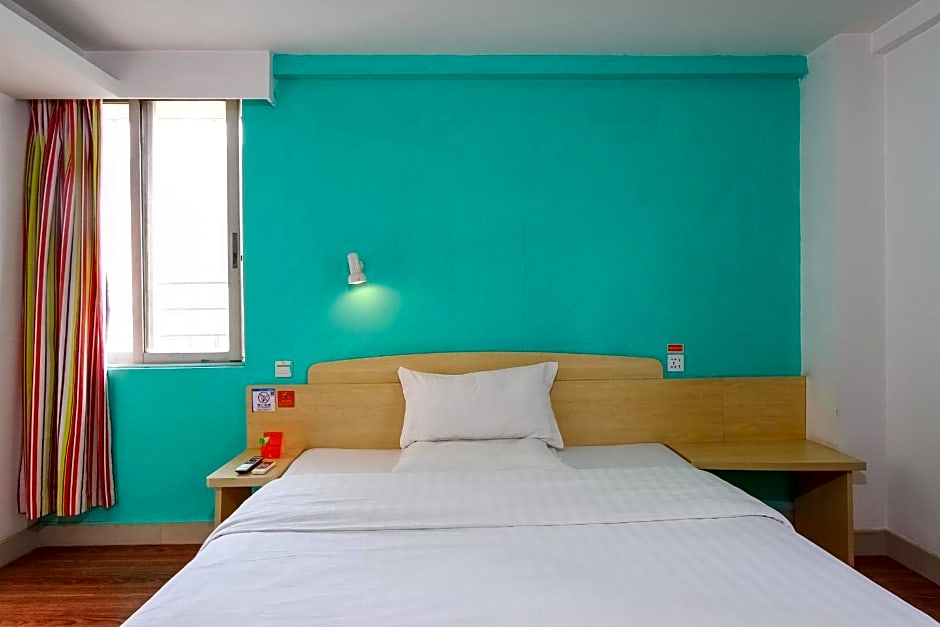7Days Inn Guangzhou Wuyang New Town