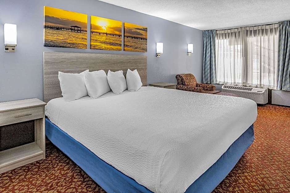 Days Inn & Suites by Wyndham Williamsburg Colonial