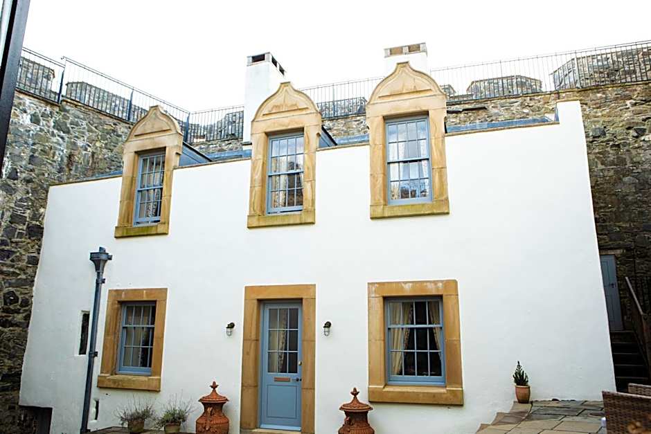 Mingary Castle - Restaurant with Rooms